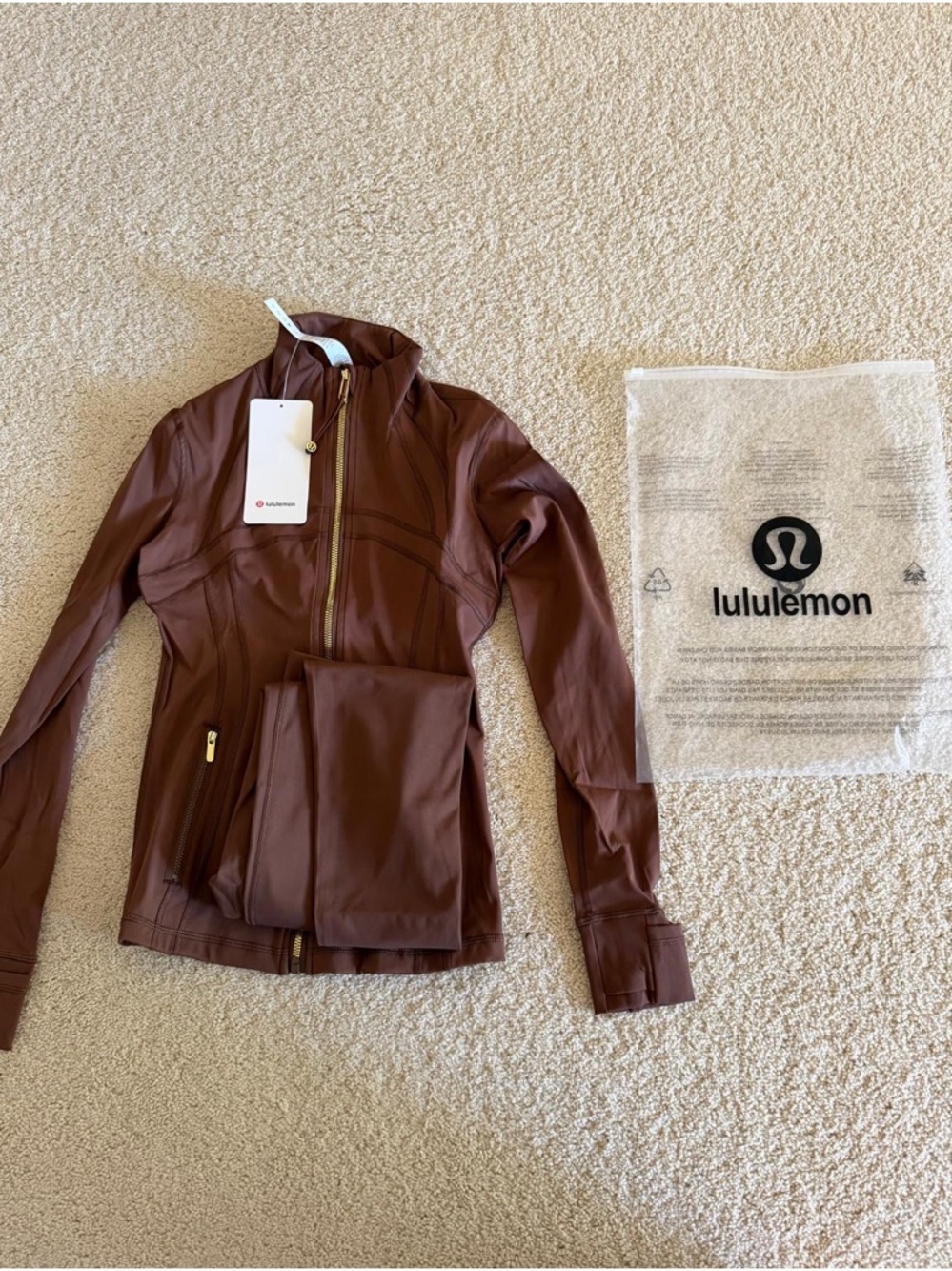 Lululemon Matching Set - Size 4 - Brown (Jacket + Leggings) - Picture 4 of 4
